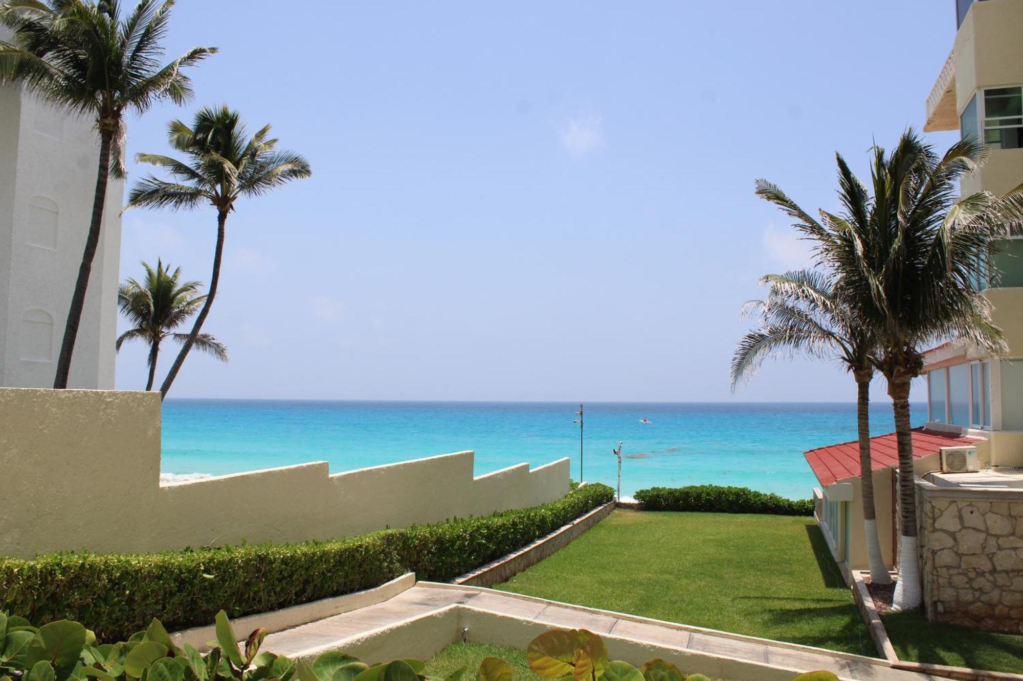 BSEA Cancun Plaza Hotel Exterior foto